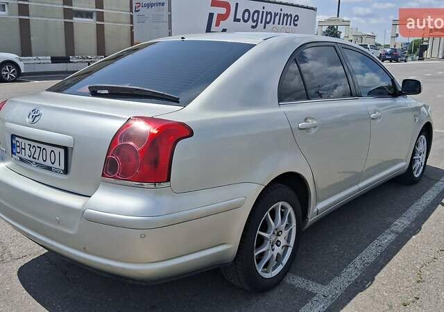 Серый Тойота Авенсис, объемом двигателя 2 л и пробегом 250 тыс. км за 5100 $, фото 2 на Automoto.ua