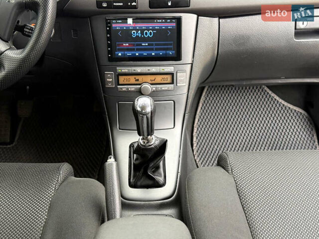 Сірий Тойота Авенсіс, об'ємом двигуна 2 л та пробігом 360 тис. км за 5700 $, фото 13 на Automoto.ua