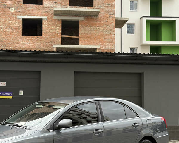 Сірий Тойота Авенсіс, об'ємом двигуна 1.79 л та пробігом 248 тис. км за 5650 $, фото 19 на Automoto.ua