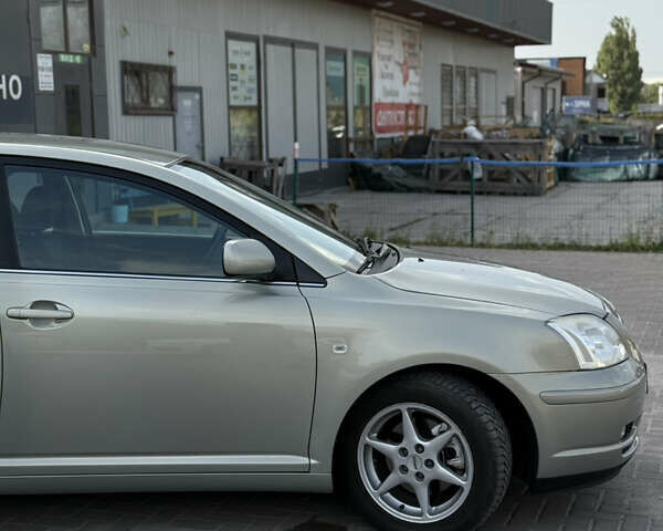 Серый Тойота Авенсис, объемом двигателя 2 л и пробегом 250 тыс. км за 5899 $, фото 11 на Automoto.ua