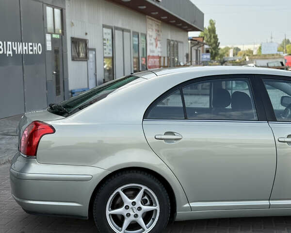 Серый Тойота Авенсис, объемом двигателя 2 л и пробегом 250 тыс. км за 5899 $, фото 10 на Automoto.ua