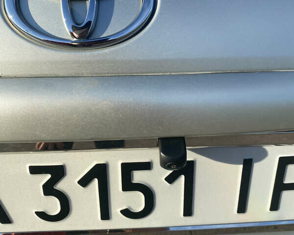 Сірий Тойота Авенсіс, об'ємом двигуна 2.2 л та пробігом 330 тис. км за 5600 $, фото 21 на Automoto.ua