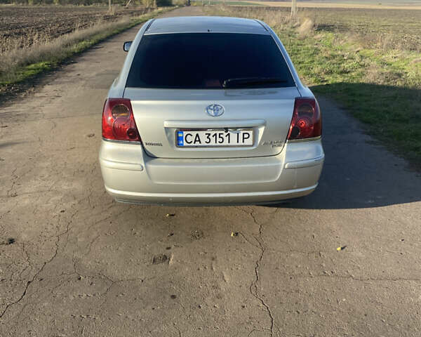 Сірий Тойота Авенсіс, об'ємом двигуна 2.2 л та пробігом 330 тис. км за 5600 $, фото 11 на Automoto.ua