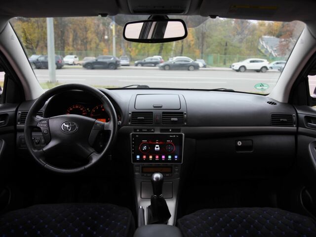 Сірий Тойота Авенсіс, об'ємом двигуна 1.8 л та пробігом 213 тис. км за 8000 $, фото 11 на Automoto.ua