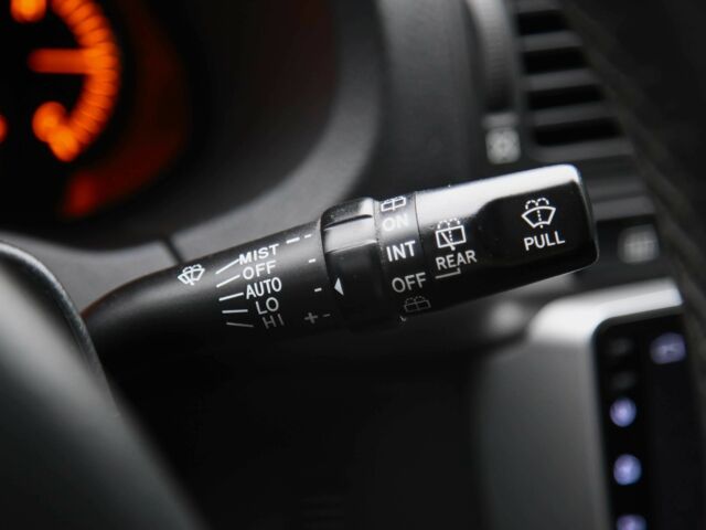 Сірий Тойота Авенсіс, об'ємом двигуна 1.8 л та пробігом 213 тис. км за 8000 $, фото 18 на Automoto.ua