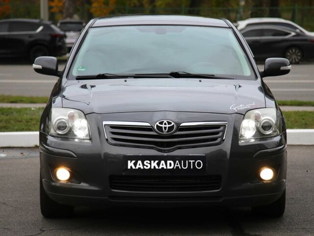 Сірий Тойота Авенсіс, об'ємом двигуна 1.8 л та пробігом 213 тис. км за 8000 $, фото 1 на Automoto.ua