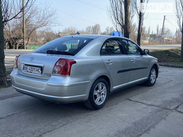Серый Тойота Авенсис, объемом двигателя 2 л и пробегом 307 тыс. км за 5700 $, фото 3 на Automoto.ua
