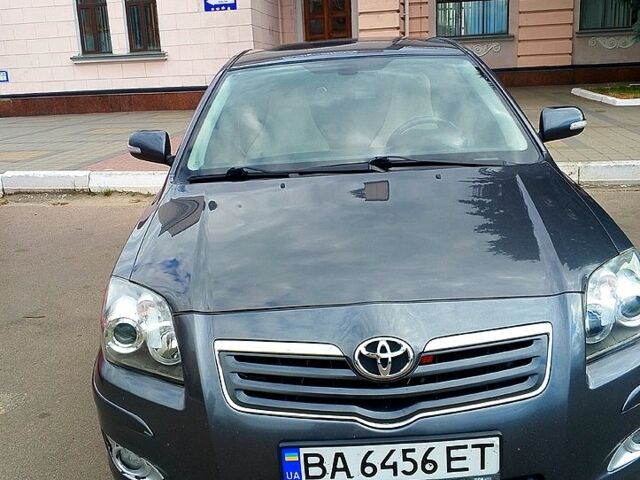 Серый Тойота Авенсис, объемом двигателя 2.2 л и пробегом 171 тыс. км за 6700 $, фото 1 на Automoto.ua