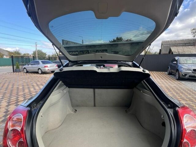 Серый Тойота Авенсис, объемом двигателя 2.2 л и пробегом 170 тыс. км за 6600 $, фото 15 на Automoto.ua