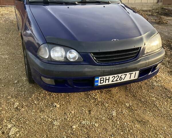 Синій Тойота Авенсіс, об'ємом двигуна 1.8 л та пробігом 391 тис. км за 3500 $, фото 1 на Automoto.ua