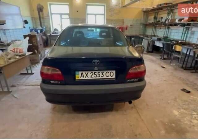 Синий Тойота Авенсис, объемом двигателя 1.8 л и пробегом 200 тыс. км за 2500 $, фото 1 на Automoto.ua
