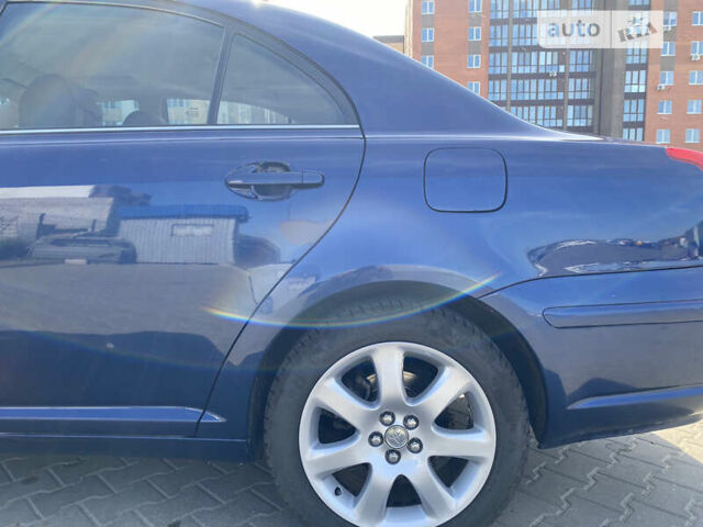 Синий Тойота Авенсис, объемом двигателя 2 л и пробегом 166 тыс. км за 5900 $, фото 4 на Automoto.ua