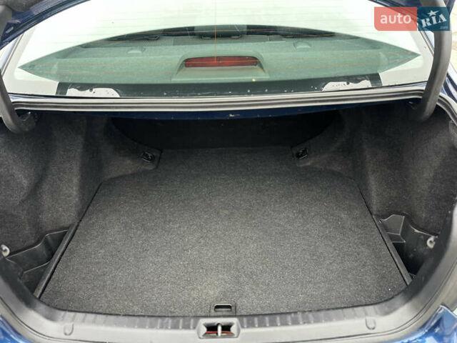 Синій Тойота Авенсіс, об'ємом двигуна 1.8 л та пробігом 250 тис. км за 4200 $, фото 22 на Automoto.ua