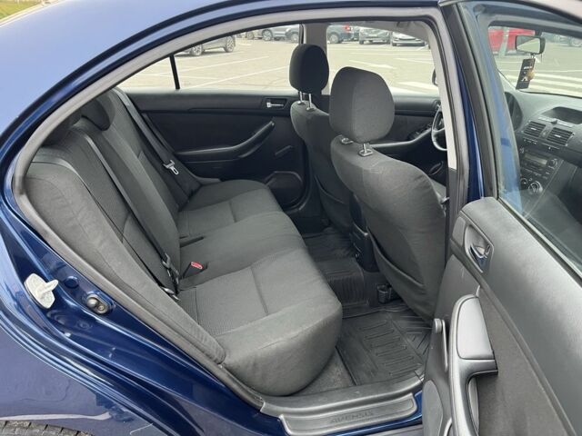 Синий Тойота Авенсис, объемом двигателя 1.8 л и пробегом 250 тыс. км за 4200 $, фото 17 на Automoto.ua