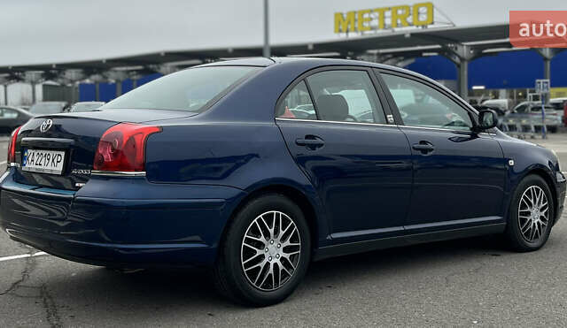 Синій Тойота Авенсіс, об'ємом двигуна 1.8 л та пробігом 250 тис. км за 4200 $, фото 6 на Automoto.ua