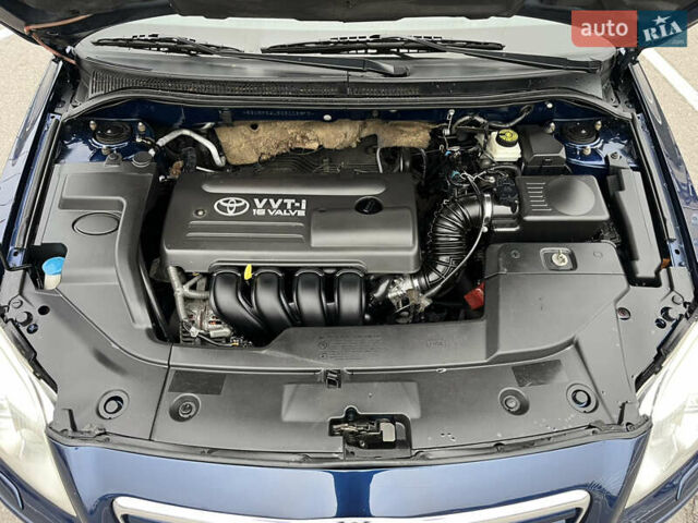 Синій Тойота Авенсіс, об'ємом двигуна 1.8 л та пробігом 250 тис. км за 4200 $, фото 23 на Automoto.ua