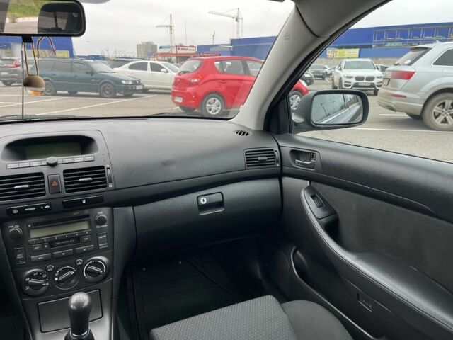 Синий Тойота Авенсис, объемом двигателя 1.8 л и пробегом 250 тыс. км за 4200 $, фото 22 на Automoto.ua