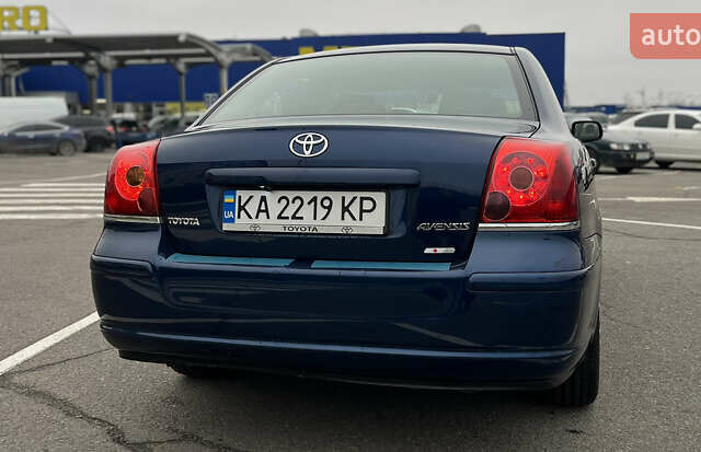Синій Тойота Авенсіс, об'ємом двигуна 1.8 л та пробігом 250 тис. км за 4200 $, фото 8 на Automoto.ua