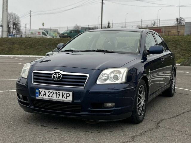Синий Тойота Авенсис, объемом двигателя 1.8 л и пробегом 250 тыс. км за 4200 $, фото 2 на Automoto.ua