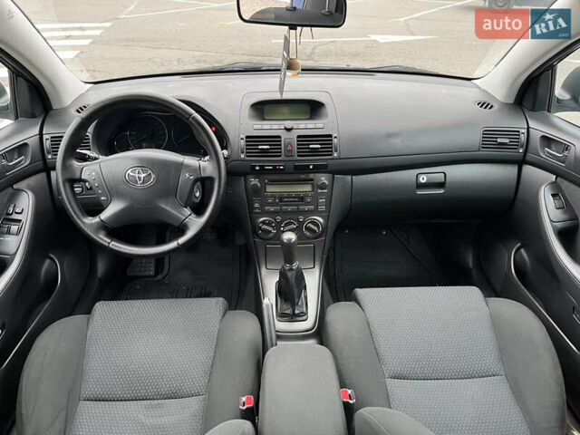 Синій Тойота Авенсіс, об'ємом двигуна 1.8 л та пробігом 250 тис. км за 4200 $, фото 20 на Automoto.ua
