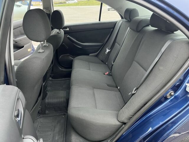 Синий Тойота Авенсис, объемом двигателя 1.8 л и пробегом 250 тыс. км за 4200 $, фото 19 на Automoto.ua