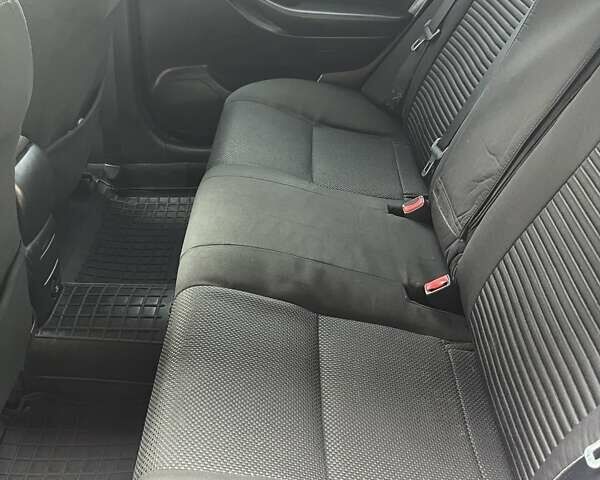 Синий Тойота Авенсис, объемом двигателя 1.8 л и пробегом 375 тыс. км за 6000 $, фото 13 на Automoto.ua