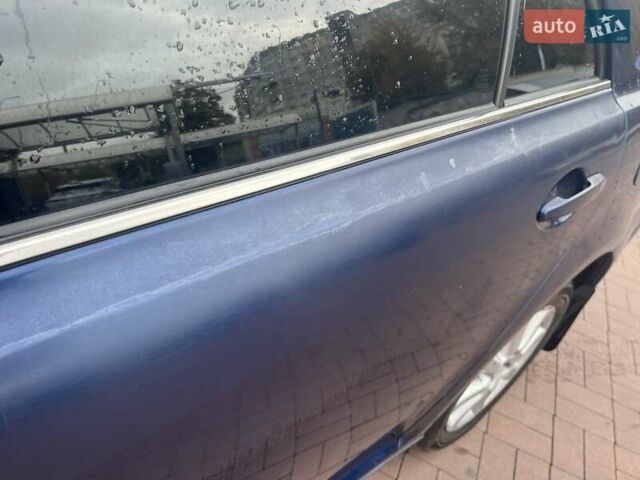 Синий Тойота Авенсис, объемом двигателя 1.8 л и пробегом 375 тыс. км за 6000 $, фото 8 на Automoto.ua