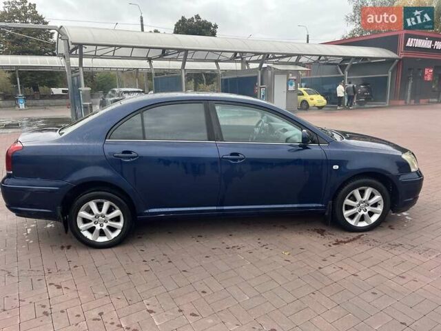Синий Тойота Авенсис, объемом двигателя 1.8 л и пробегом 375 тыс. км за 6000 $, фото 1 на Automoto.ua