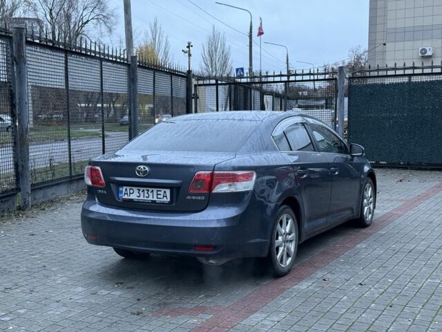 Синий Тойота Авенсис, объемом двигателя 2 л и пробегом 177 тыс. км за 7700 $, фото 4 на Automoto.ua