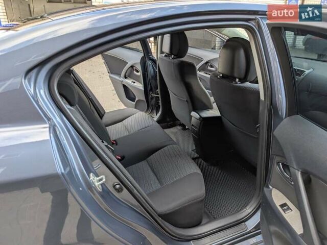 Синий Тойота Авенсис, объемом двигателя 1.8 л и пробегом 267 тыс. км за 9300 $, фото 13 на Automoto.ua