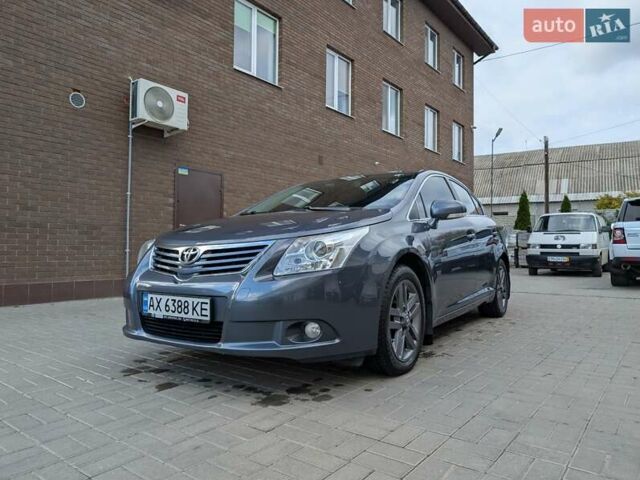 Синий Тойота Авенсис, объемом двигателя 1.8 л и пробегом 267 тыс. км за 9300 $, фото 9 на Automoto.ua