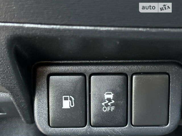 Синій Тойота Авенсіс, об'ємом двигуна 1.8 л та пробігом 109 тис. км за 11250 $, фото 51 на Automoto.ua