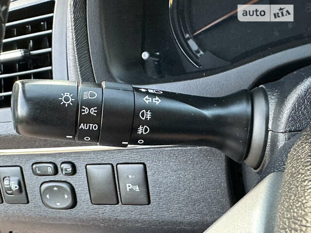 Синій Тойота Авенсіс, об'ємом двигуна 1.8 л та пробігом 109 тис. км за 11250 $, фото 64 на Automoto.ua