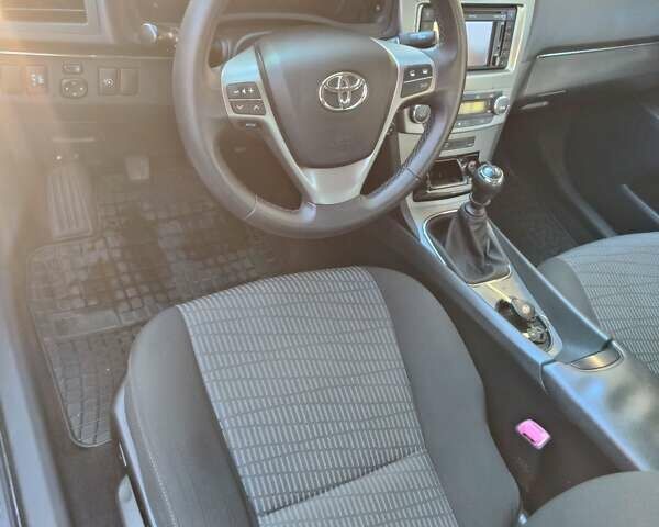 Синий Тойота Авенсис, объемом двигателя 2 л и пробегом 167 тыс. км за 9500 $, фото 10 на Automoto.ua