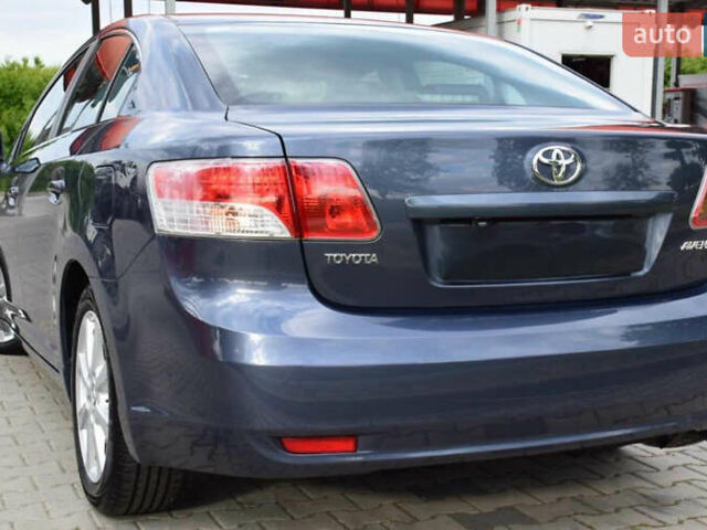 Синий Тойота Авенсис, объемом двигателя 2 л и пробегом 200 тыс. км за 10396 $, фото 13 на Automoto.ua