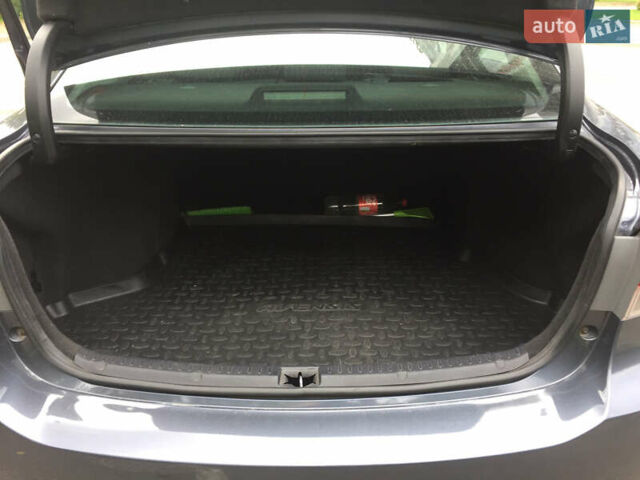 Синий Тойота Авенсис, объемом двигателя 1.8 л и пробегом 125 тыс. км за 11500 $, фото 17 на Automoto.ua