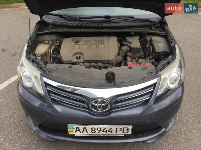Синий Тойота Авенсис, объемом двигателя 1.8 л и пробегом 125 тыс. км за 11500 $, фото 16 на Automoto.ua
