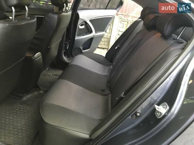Синий Тойота Авенсис, объемом двигателя 1.8 л и пробегом 92 тыс. км за 10200 $, фото 6 на Automoto.ua