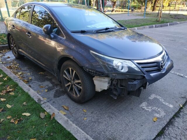 Синий Тойота Авенсис, объемом двигателя 2 л и пробегом 298 тыс. км за 6722 $, фото 11 на Automoto.ua