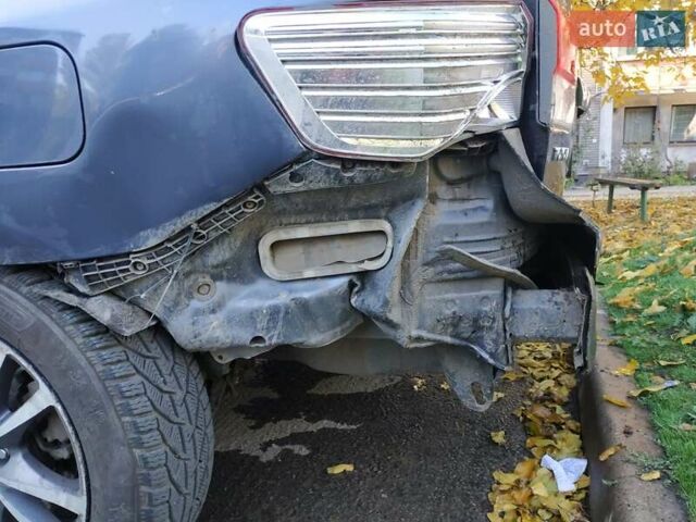 Синий Тойота Авенсис, объемом двигателя 2 л и пробегом 298 тыс. км за 6722 $, фото 6 на Automoto.ua