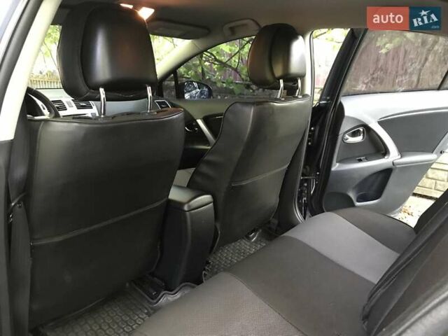 Синий Тойота Авенсис, объемом двигателя 1.8 л и пробегом 92 тыс. км за 10200 $, фото 7 на Automoto.ua