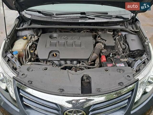 Синий Тойота Авенсис, объемом двигателя 1.8 л и пробегом 75 тыс. км за 11800 $, фото 20 на Automoto.ua