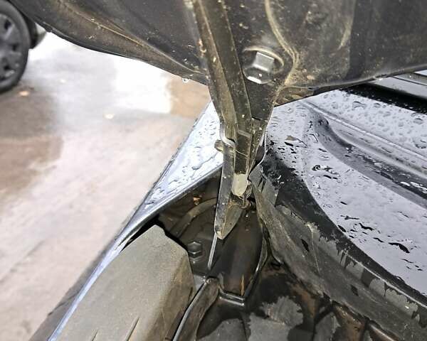 Синий Тойота Авенсис, объемом двигателя 1.8 л и пробегом 75 тыс. км за 11800 $, фото 11 на Automoto.ua