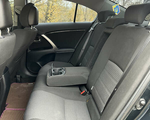 Синий Тойота Авенсис, объемом двигателя 1.8 л и пробегом 187 тыс. км за 9500 $, фото 20 на Automoto.ua