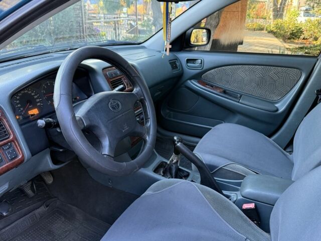 Синий Тойота Авенсис, объемом двигателя 1.8 л и пробегом 250 тыс. км за 2300 $, фото 14 на Automoto.ua