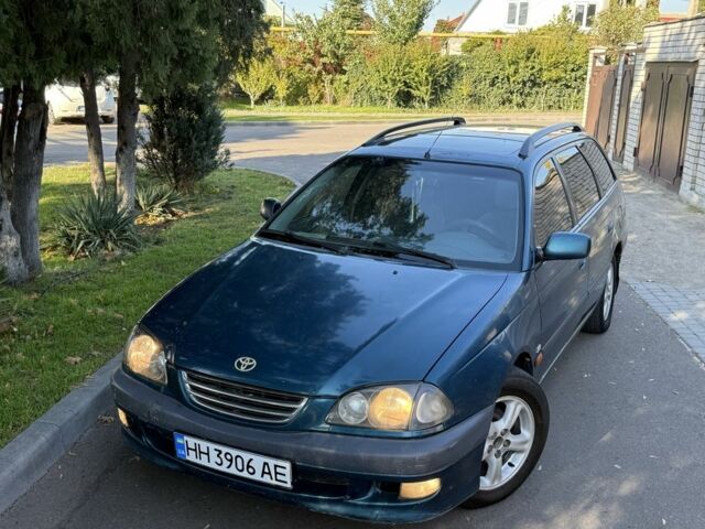 Синий Тойота Авенсис, объемом двигателя 1.8 л и пробегом 250 тыс. км за 2300 $, фото 6 на Automoto.ua