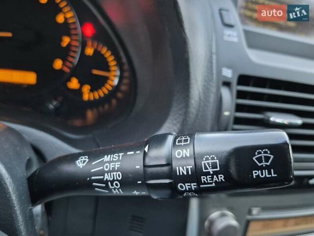 Синий Тойота Авенсис, объемом двигателя 1.8 л и пробегом 260 тыс. км за 6999 $, фото 38 на Automoto.ua