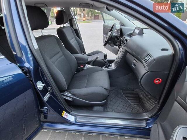 Синий Тойота Авенсис, объемом двигателя 1.8 л и пробегом 260 тыс. км за 6999 $, фото 74 на Automoto.ua