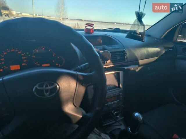 Синий Тойота Авенсис, объемом двигателя 2 л и пробегом 360 тыс. км за 6500 $, фото 3 на Automoto.ua