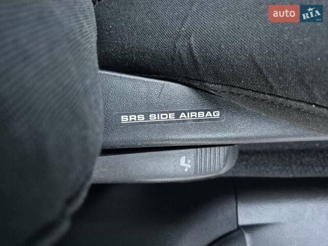 Синий Тойота Авенсис, объемом двигателя 1.8 л и пробегом 260 тыс. км за 6999 $, фото 60 на Automoto.ua